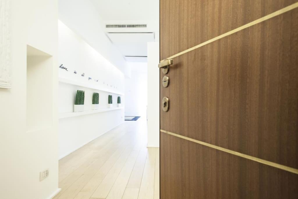 Charming Home Near Duomo Milan Exterior photo