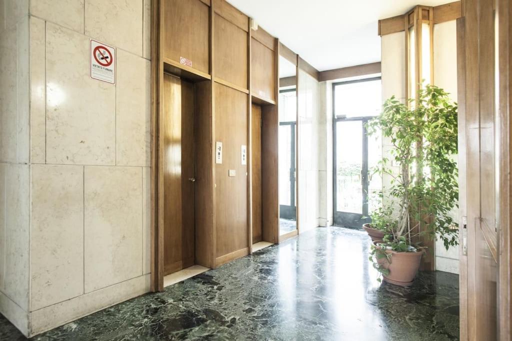 Charming Home Near Duomo Milan Exterior photo